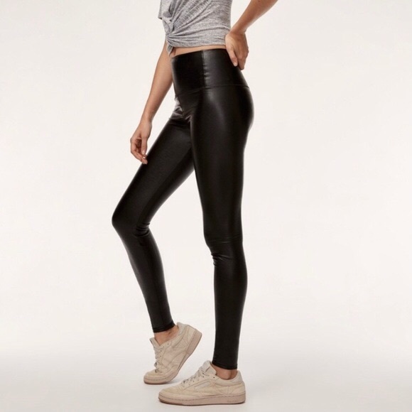 Aritzia Daria Pant - Picture 1 of 3